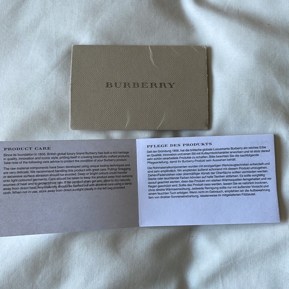 Burberry bucket bag EUC - Picture 14 of 15